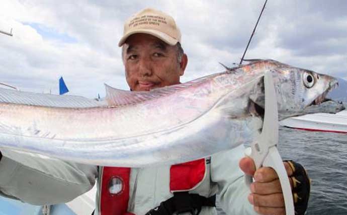 【大分・熊本】沖釣り最新釣果　島原沖でドラゴン級含めタチウオ50尾超