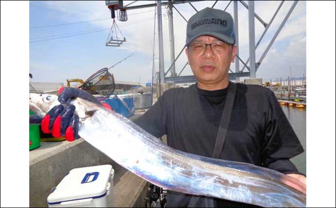 【大分・熊本】沖釣り最新釣果　夜焚きイカで３ケタ釣果と好調