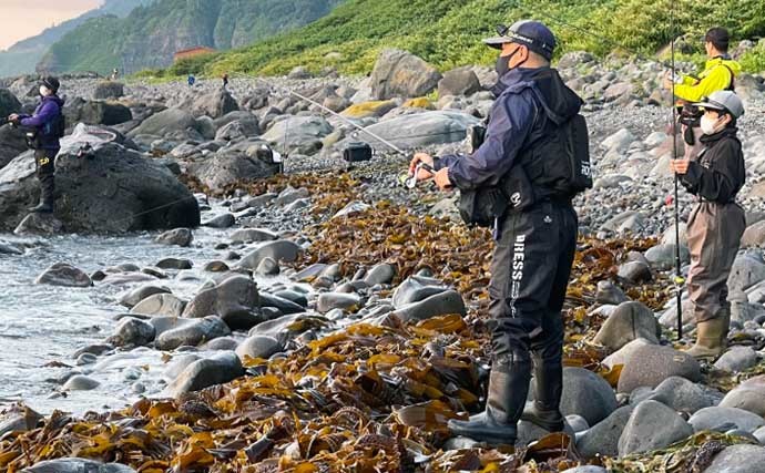 世界遺産『知床羅臼』でカラフトマスを釣る　沖＆陸から2日連続釣行へ