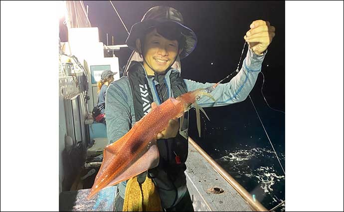 【玄界灘】夜焚きイカ最新釣果　パラソル級交じりで3ケタ超え続出