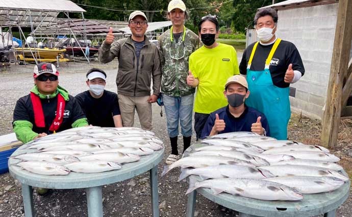 レイクトローリングでビワマス爆釣　ルアー＆タナの選定が的中【琵琶湖】