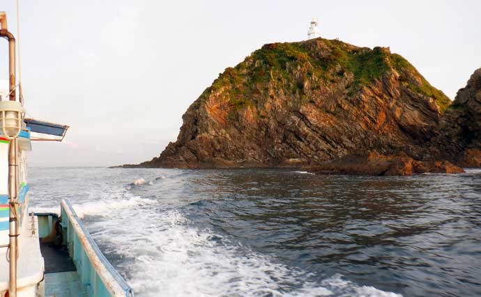 夜の沖磯「ブッ込み釣り」で53cm頭にシブダイ連打に満足【鹿児島】