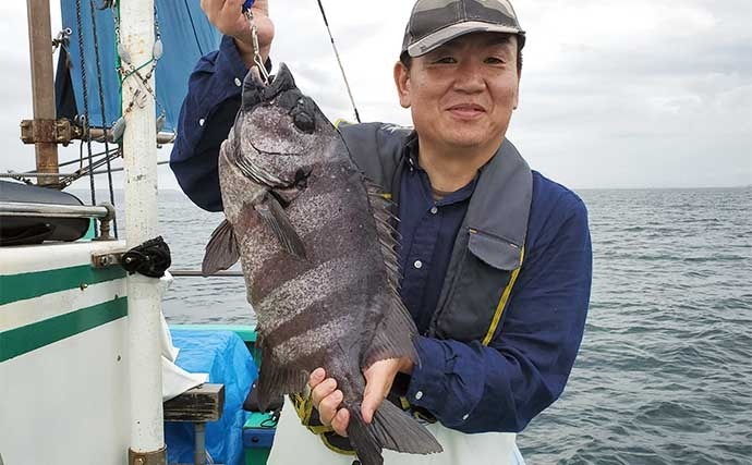 内房の伝統釣法「シャクリマダイ」釣り堪能　好ゲストに32cmカワハギ