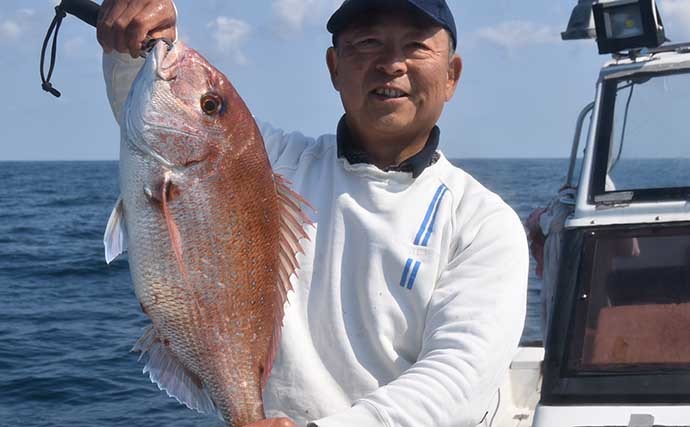 電動タイラバ釣行で乗っ込み大ダイ攻略　仕掛けひと工夫でゲストも連発