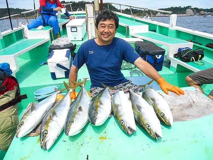 東京湾「コマセワラサ」釣り絶好調 トップ10尾超えで早上がりも