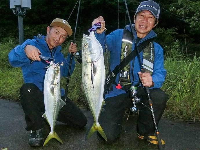 陸っぱりでワラサ＆ハマチ手中　朝マヅメのショアジギングにてヒット