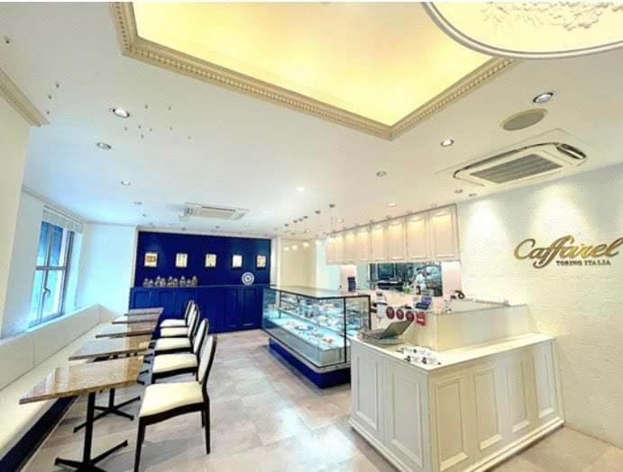 カファレル神戸北野本店にて「春のドルチェフェア」開催中!新作の「チョコバナンチャ」から毎年人気の苺ドルチェまで多彩に登場