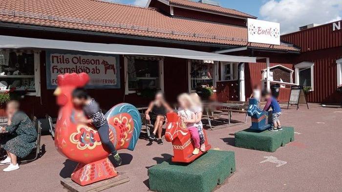 【スウェーデン】幸せを運ぶ馬、ダーラナホースの工房へ