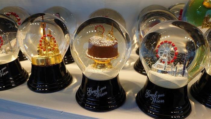 新しくなった「ウィーン市庁舎前広場クリスマスマーケット」