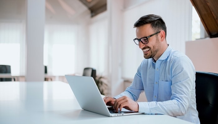 ブラック企業の確実な辞め方4ステップ｜よくあるトラブルについてもあわせて解説