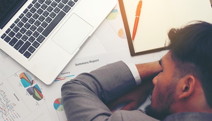 残業の多いブラック企業の危険性|残業時間ごとの特徴を徹底解説