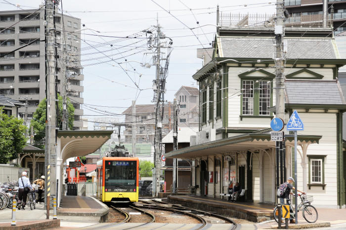 レトロな街並みの風景と歴史ある温泉が楽しめる、道後温泉に行ってみた