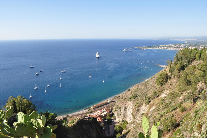 【イタリア】シチリア島タオルミーナのココロを満たす絶景スポット5選