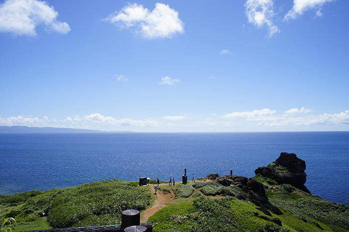 夕日も美しい石垣島の絶景スポット！御神崎灯台