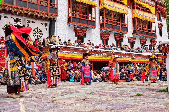 【インド】へミスツェチュ祭りへ参加 インドに根付いたチベット仏教の祭典