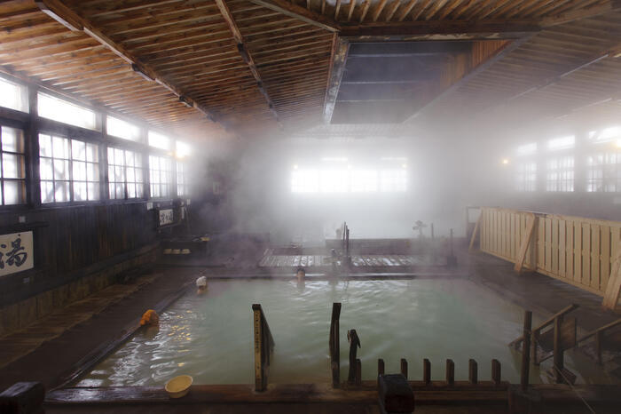 【青森】酸ヶ湯温泉旅館の混浴『ヒバ千人風呂』を体験