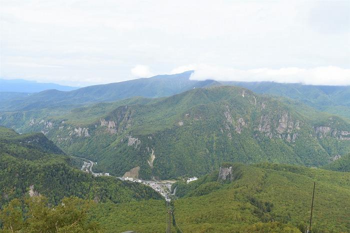 【北海道】「カムイミンタラ（神々の遊ぶ庭）」と呼ばれる大雪山系・黒岳で紅葉をめでる