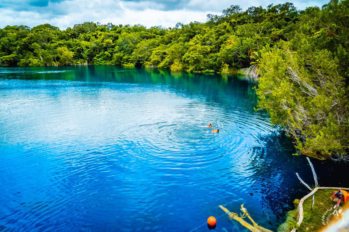 メキシコの世にも美しい7色の湖のあるバカラルの見どころ