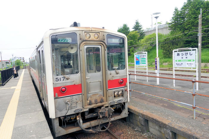 釧路と根室の真ん中にある牡蠣の町、厚岸にショートトリップ。公共交通でも楽しめる見どころを紹介します。