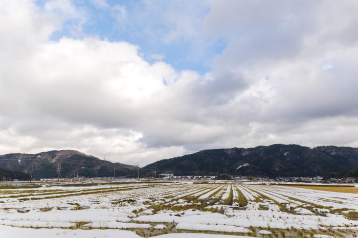 もうひとつの湖！真冬の滋賀県余呉湖は駅から徒歩10分の秘境