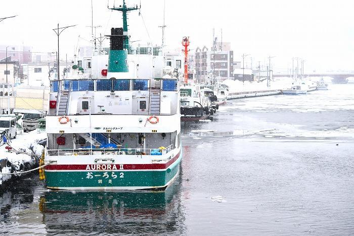 寒さの中に感動がある！網走流氷砕氷船「おーろら」で氷の海を突き進む