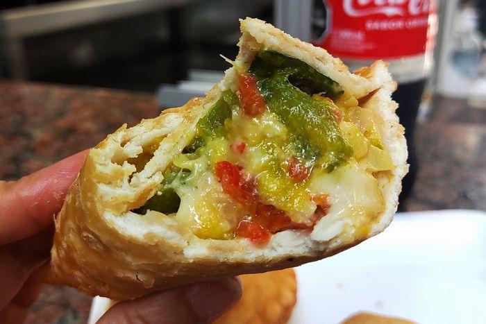 【ウルグアイ】エンパナーダの名店 カロリーナ
