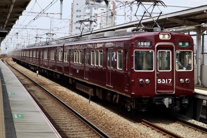 阪急電車と東海道新幹線の競演！