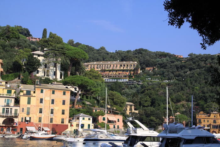 欧米のセレブがやってくるイタリア屈指のリゾートの地、ポルトフィーノ