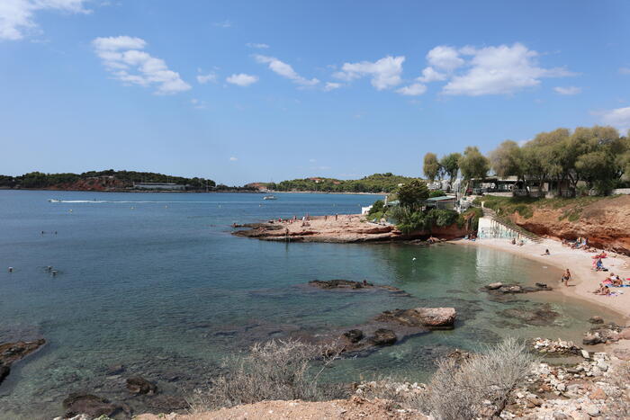 【ギリシャ】アテネからアポロコーストを通って、夕日の名所スニオン岬まで