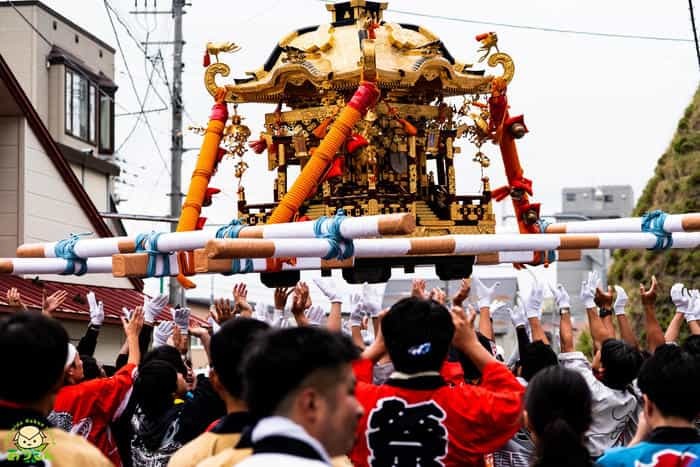 お神輿が空を飛ぶ！？礼文島厳島神社祭に行ってきた！！