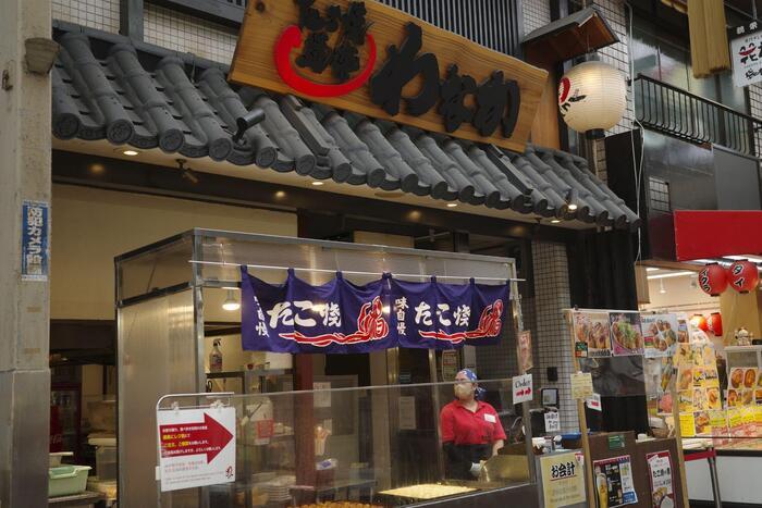 初めての黒門市場ガイド！ 人気のお店を選んで食べ歩きしてみた