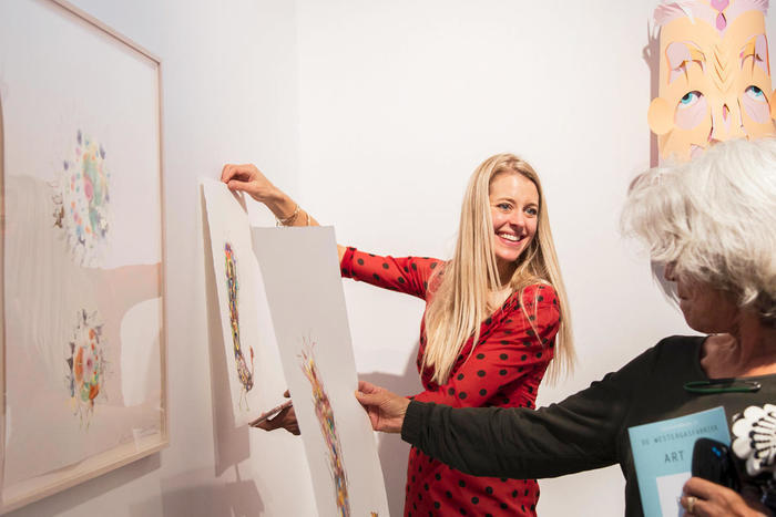 紙の作品が集うアートフェア「Art on Paper Amsterdam」