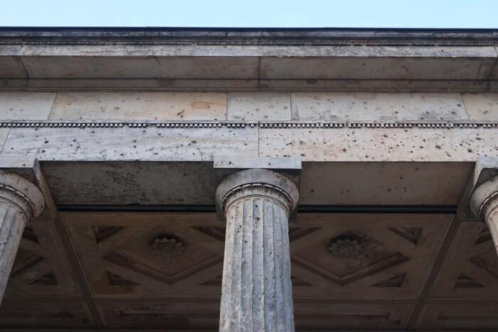 ベルリンに残る戦争の傷跡、建物、歴史的に重要な場所5選