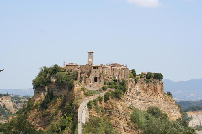 イタリア中部にある天空の街 チビタ・ディ・バニョレッジョ