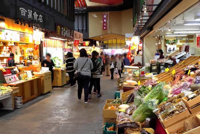 【石川県／金沢市】近江町市場を徹底取材！ 名物の海鮮丼などおすすめのメニューをご紹介