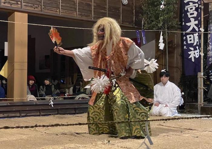 「神様が鏡を投げ入れた村」で夜神楽！ その神秘の裏側にみた世界