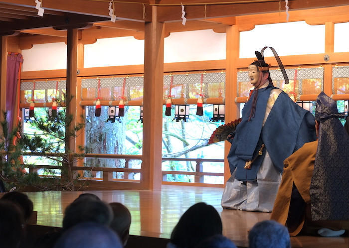 神様の元には、天から降ってきた石が！呼ばれないと行けない「天河神社」って？