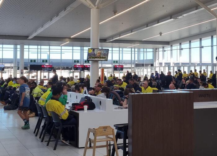 【オーストラリア】パースから地方への飛行機Rexに乗ってみた！