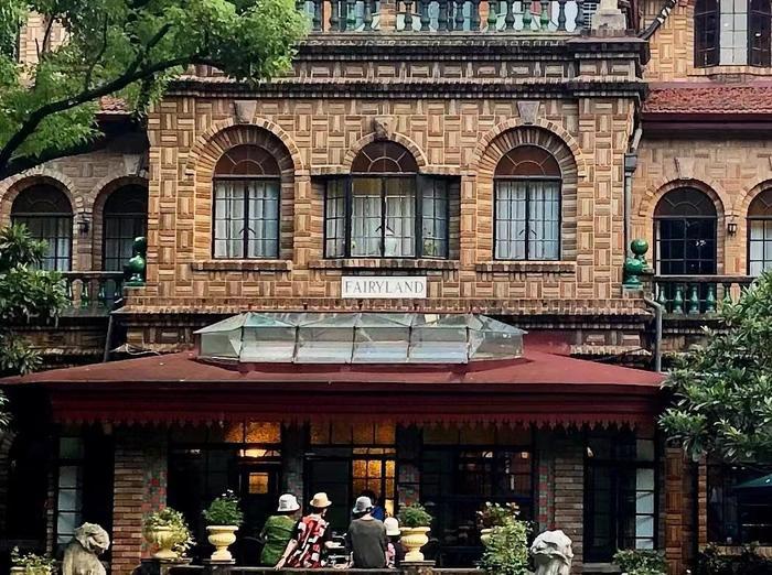 まるで童話の世界に出てくる洋館！モラー・ヴィラでアフタヌーンティーを