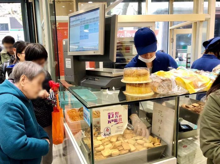 意外なおいしさにびっくり!!上海人に昔から愛される老舗の味に挑戦!