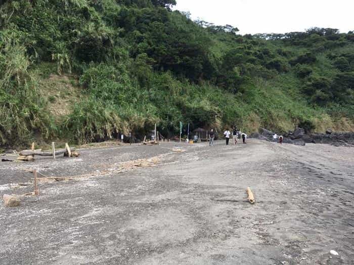 海に道が出現するちりりんロード！歩いて渡れる島in鹿児島