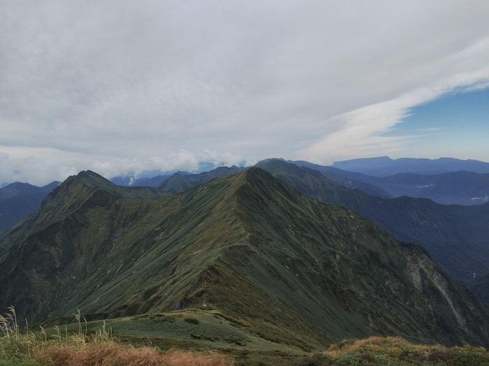 【初秋の登山】花と日本の百名山　苗場山と谷川岳へ！上信越山旅