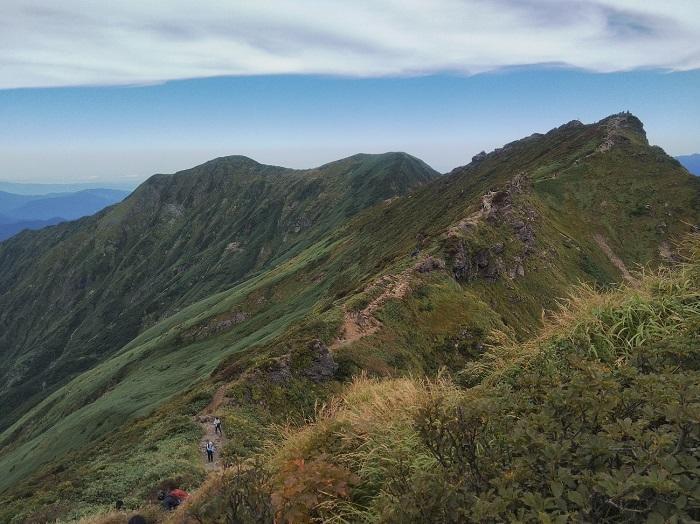 【初秋の登山】花と日本の百名山　苗場山と谷川岳へ！上信越山旅