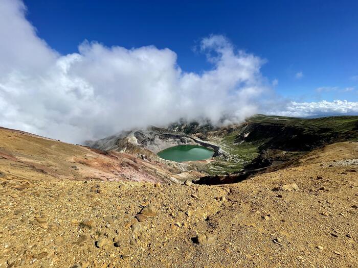 【日本百名山】7座目は御釜を眺めながら楽々登山・蔵王山（山形県）