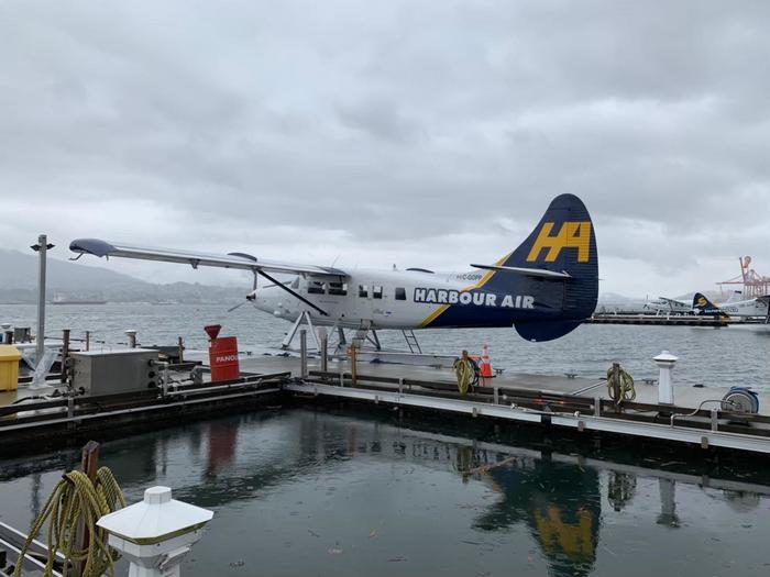 カナダ・バンクーバーの街並みを水上飛行機で上空から満喫しよう!
