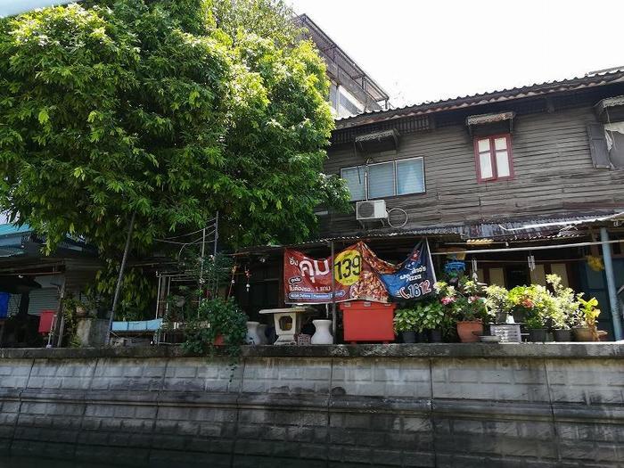 【タイランド徘徊日記】電動ボートでバンコクの運河を行く