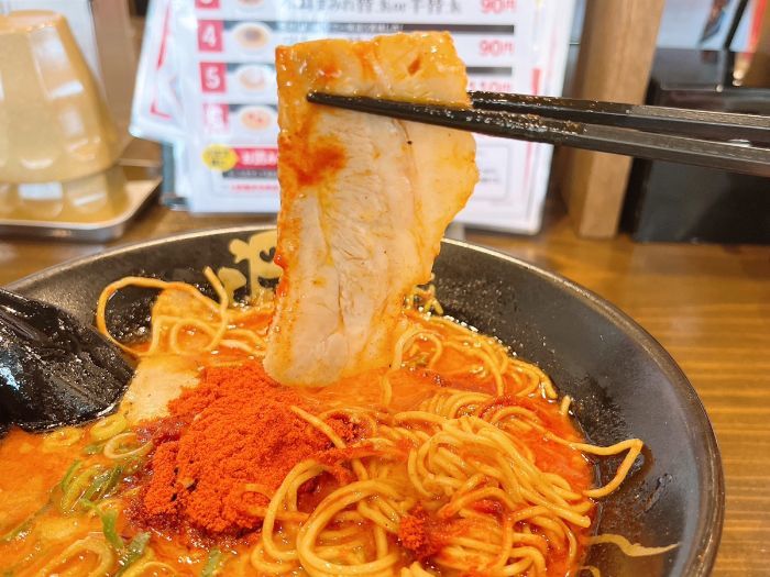 【熊本市西区】汗をかきがら刺激的なラーメンを。「らーめん食堂　ろくの家　熊本二本木店」に行ってきました。