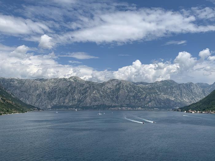 モンテネグロの可愛い街コトルをサクッと観光！コトル湾からの入港シーンは本当にきれいな光景でした！