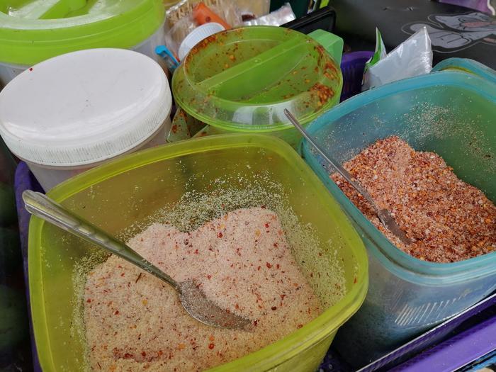 気軽に南国果物を満喫!タイカットフルーツ屋台を大検証!