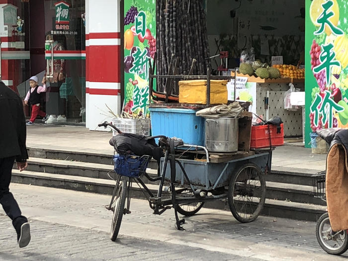 上海の朝ごはんは街角のローカルフードで決まり！